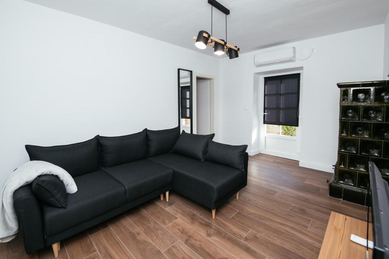 Barbarossa Apartment Sveti Filip i Jakov Exterior photo