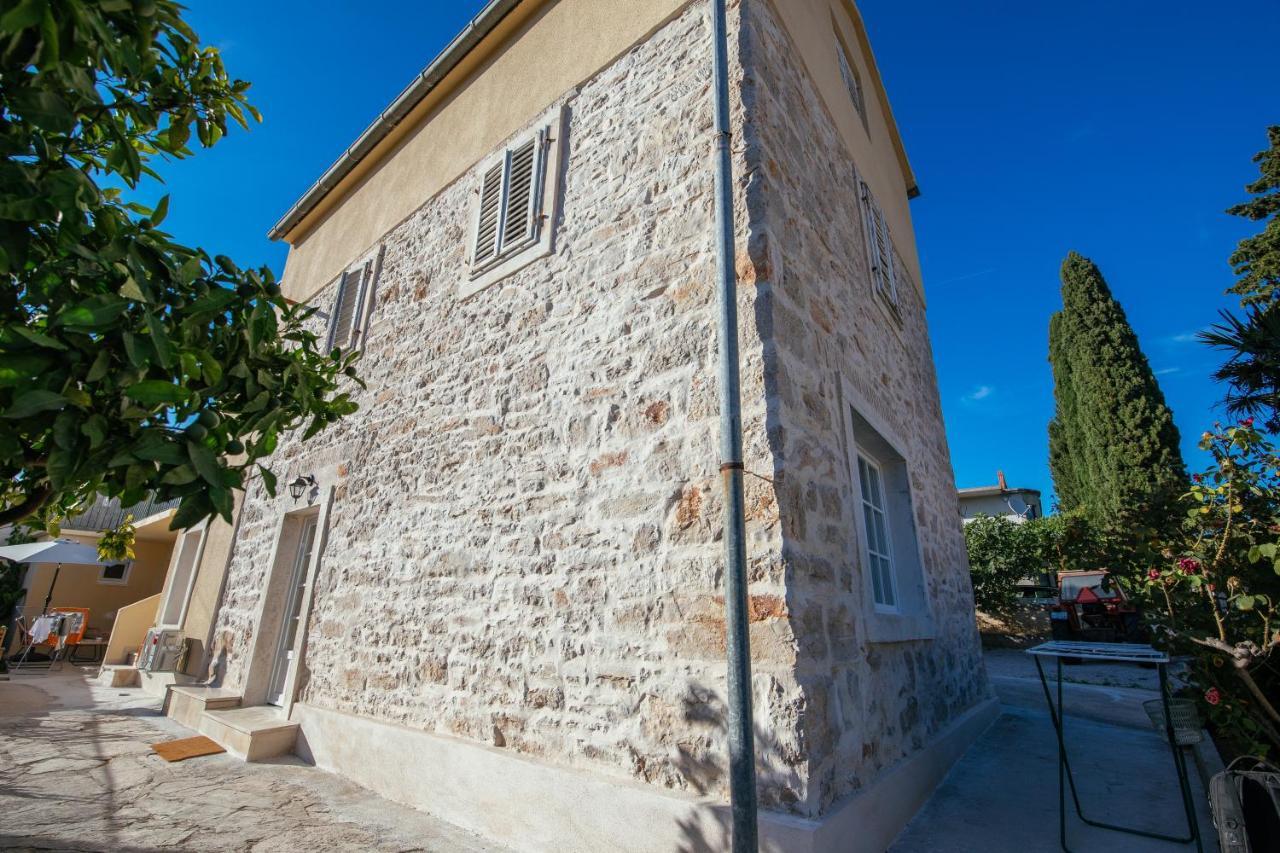 Barbarossa Apartment Sveti Filip i Jakov Exterior photo